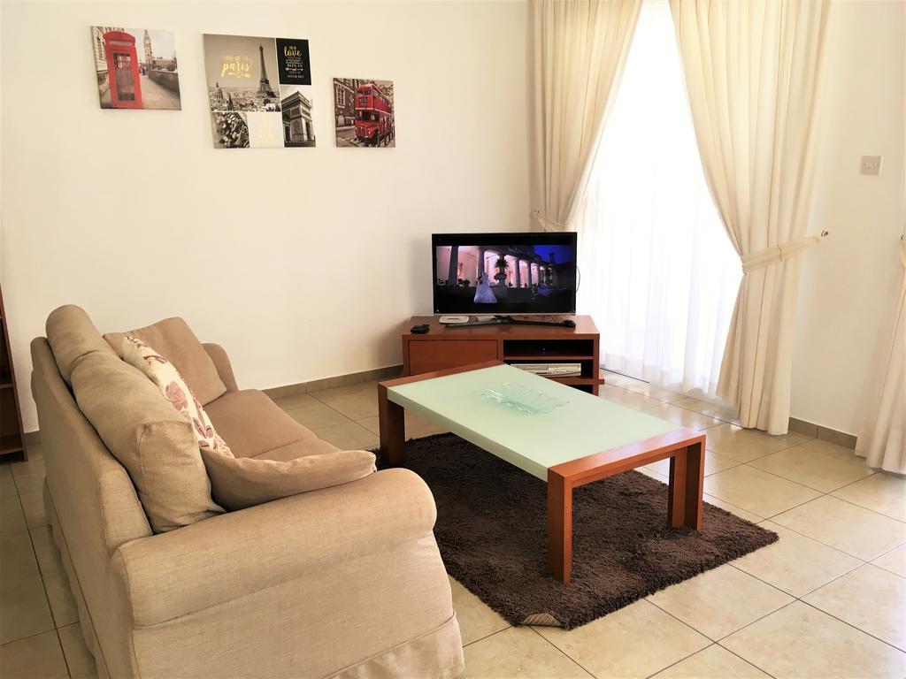 Diana Gardens Apartment Paphos Ngoại thất bức ảnh