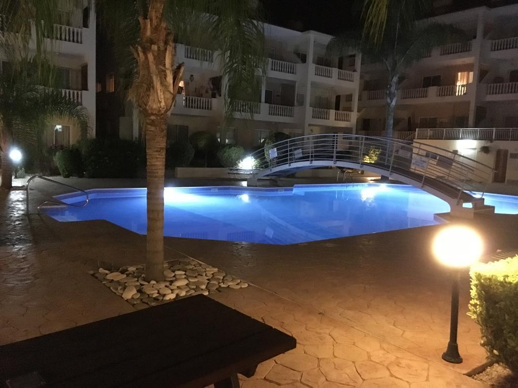 Diana Gardens Apartment Paphos Ngoại thất bức ảnh