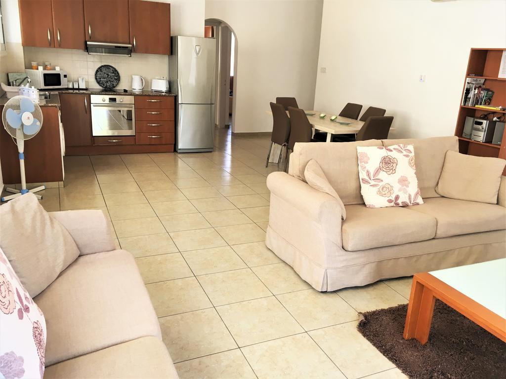 Diana Gardens Apartment Paphos Ngoại thất bức ảnh