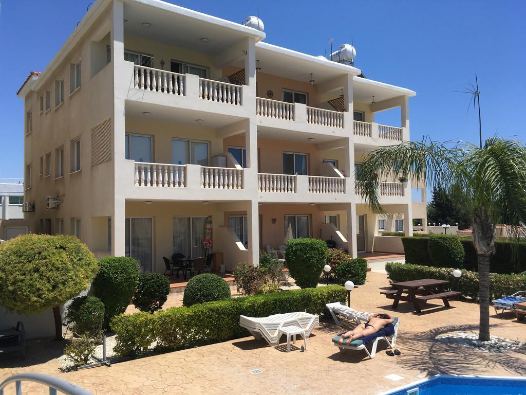Diana Gardens Apartment Paphos Ngoại thất bức ảnh