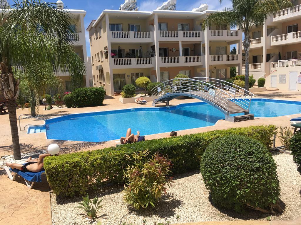 Diana Gardens Apartment Paphos Ngoại thất bức ảnh